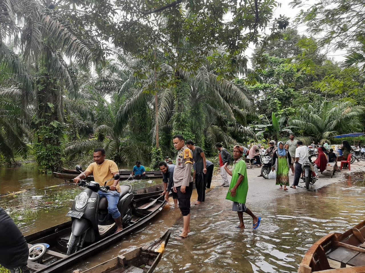 Kapolsek Tambang Tanpa Henti Lakukan Ini, Berikut Alasannya